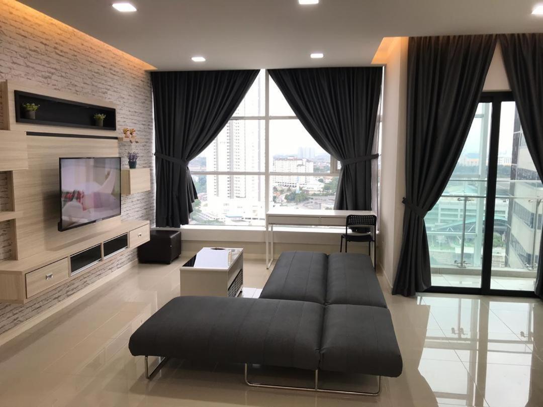 Pangsapuri Jb Luxe Suasana 2br 6pax Jbcc&cs Ciq *