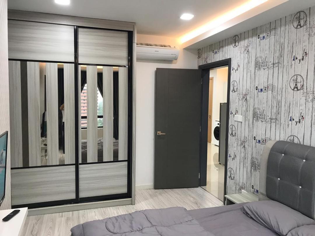 Jb Luxe Suasana 2br 6pax Jbcc&cs Ciq * Johor Bahru